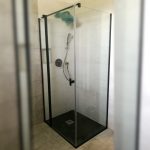Radaway NES KDJ black keret nélküli nyílóajtós zuhanykbin fekete kivitelben